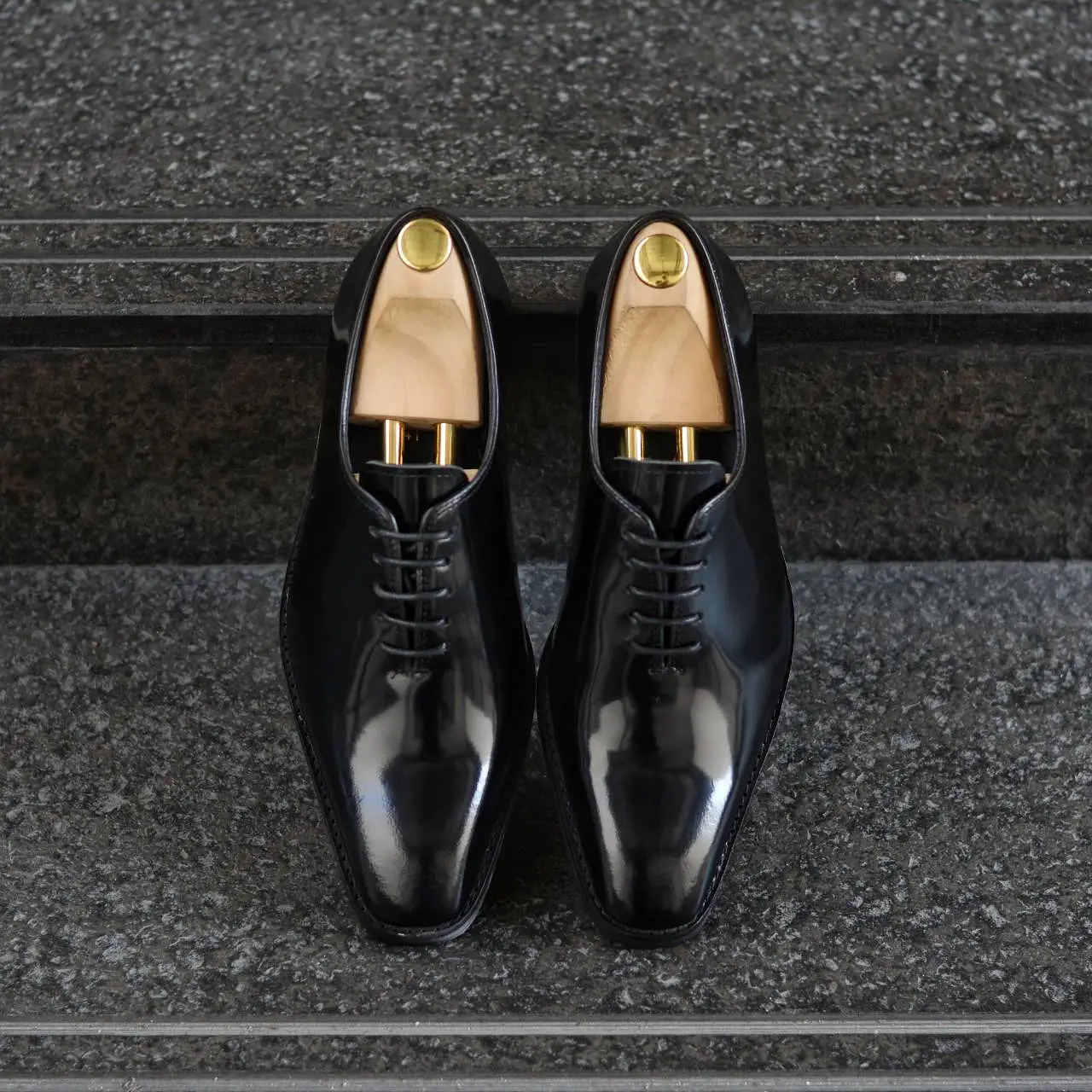 502-3 New Oxford Wholecut Piano Black