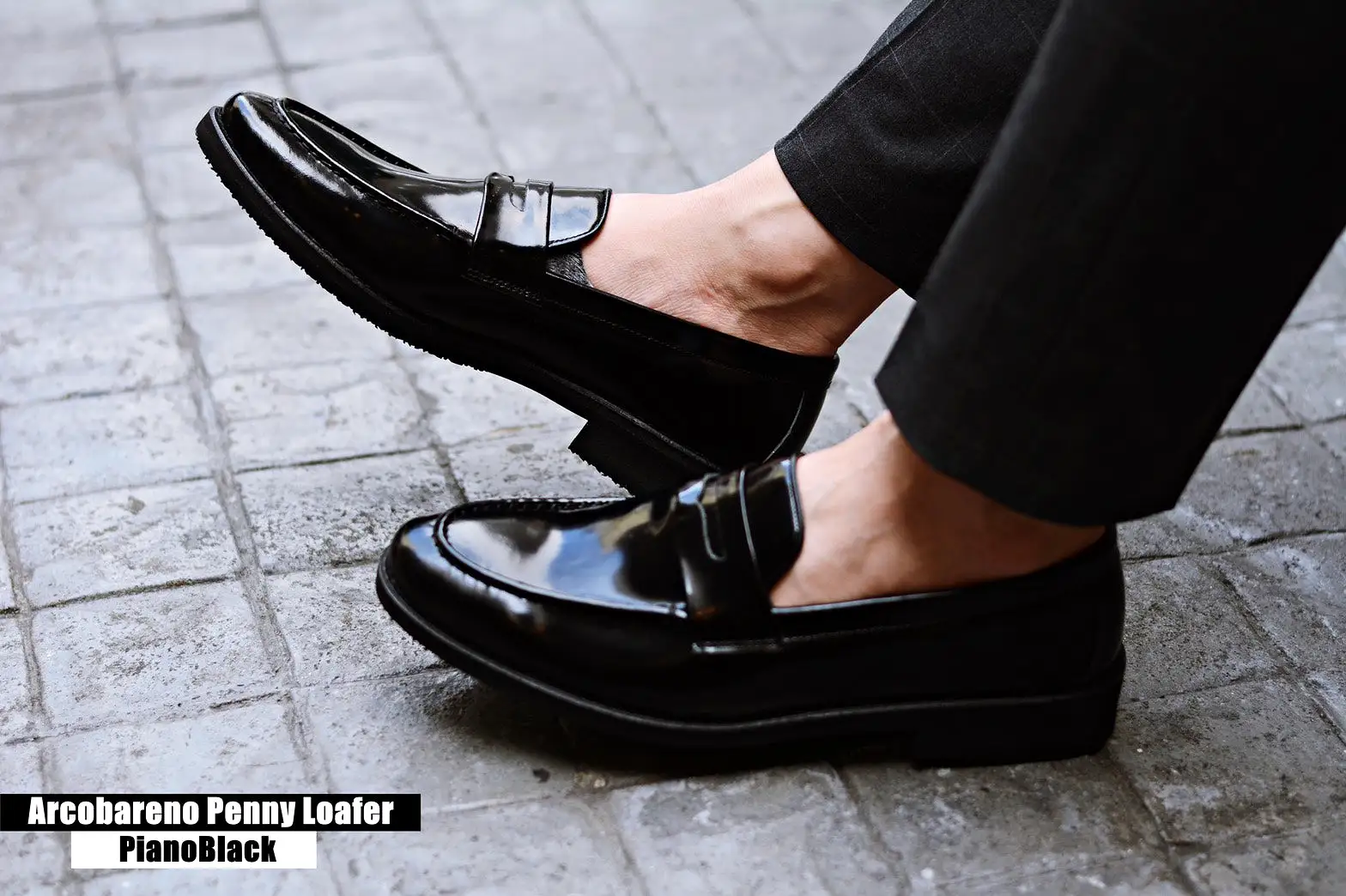 509 Penny Loafer Black x Black Soles