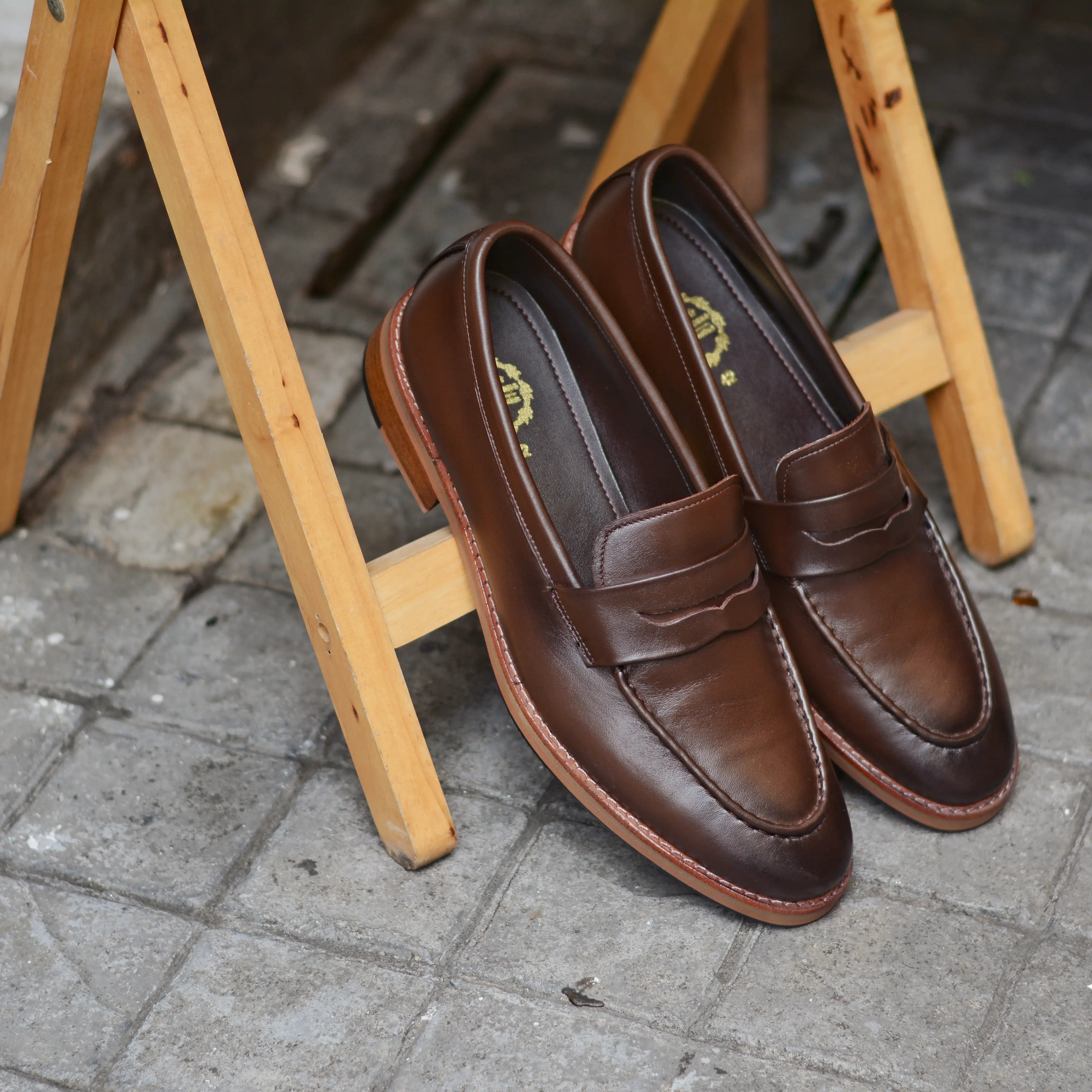 509 Penny Loafer Painted Mocha