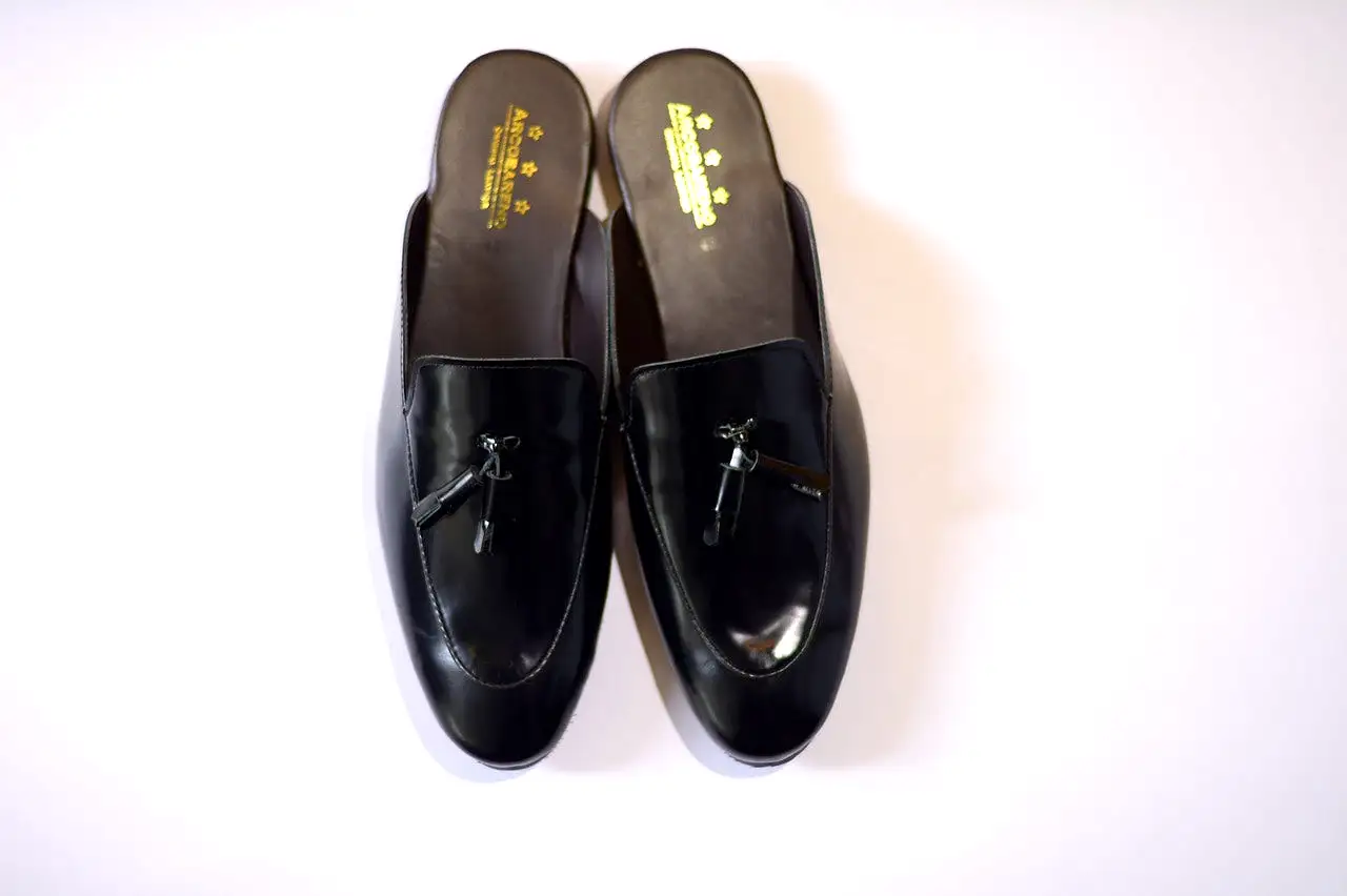 701-2 Slipper Black with Tassels