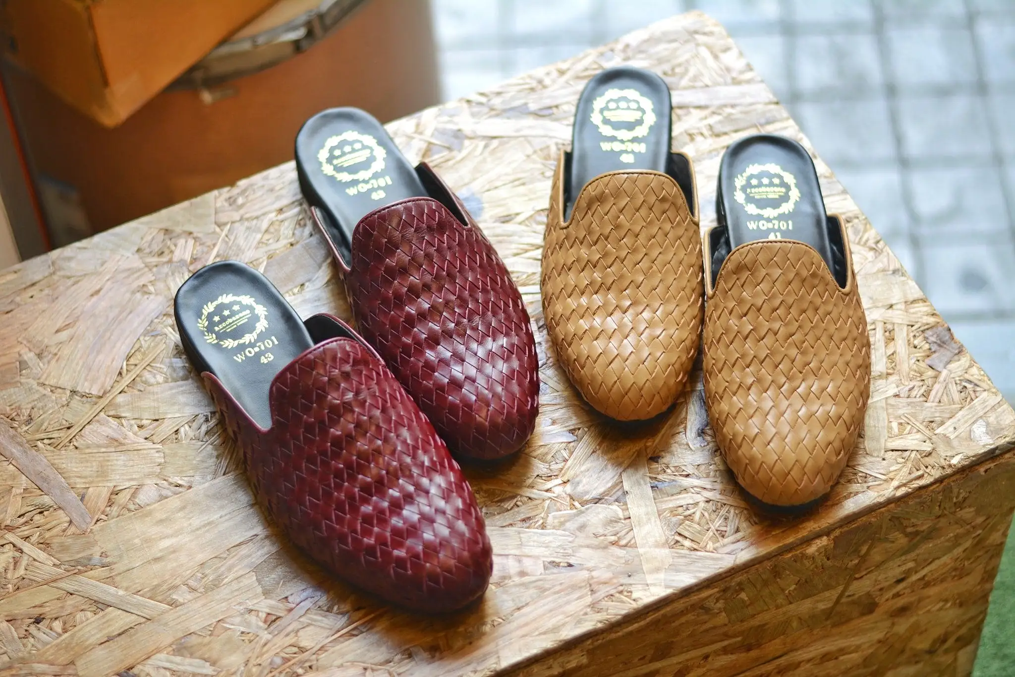 701-3 Woven Slipper Cream