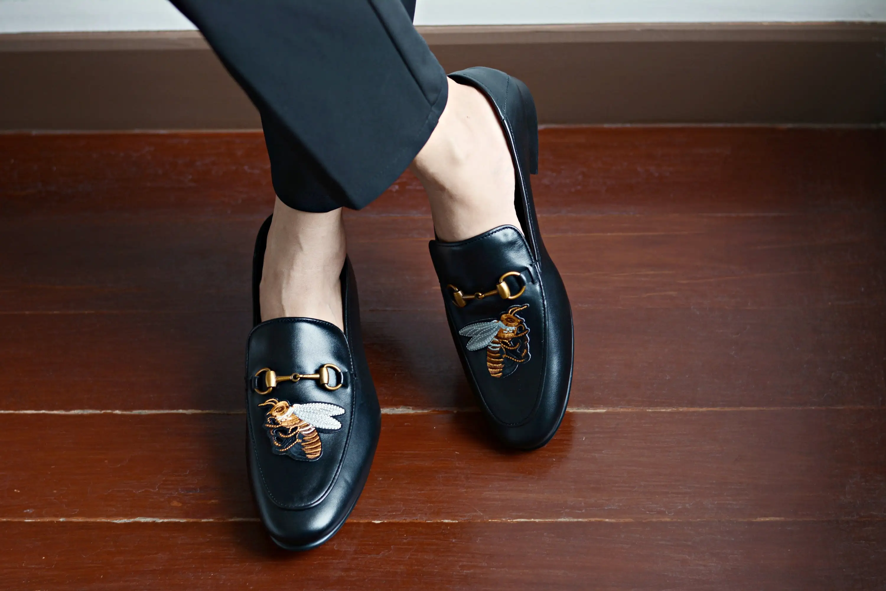 702 2n1 Horsebit Black Loafer Bee Embroidery