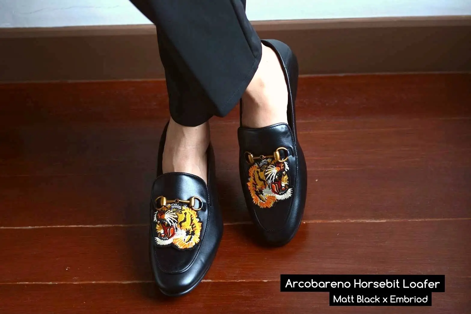 702 2n1 Horsebit Black Loafer Lion Embroid