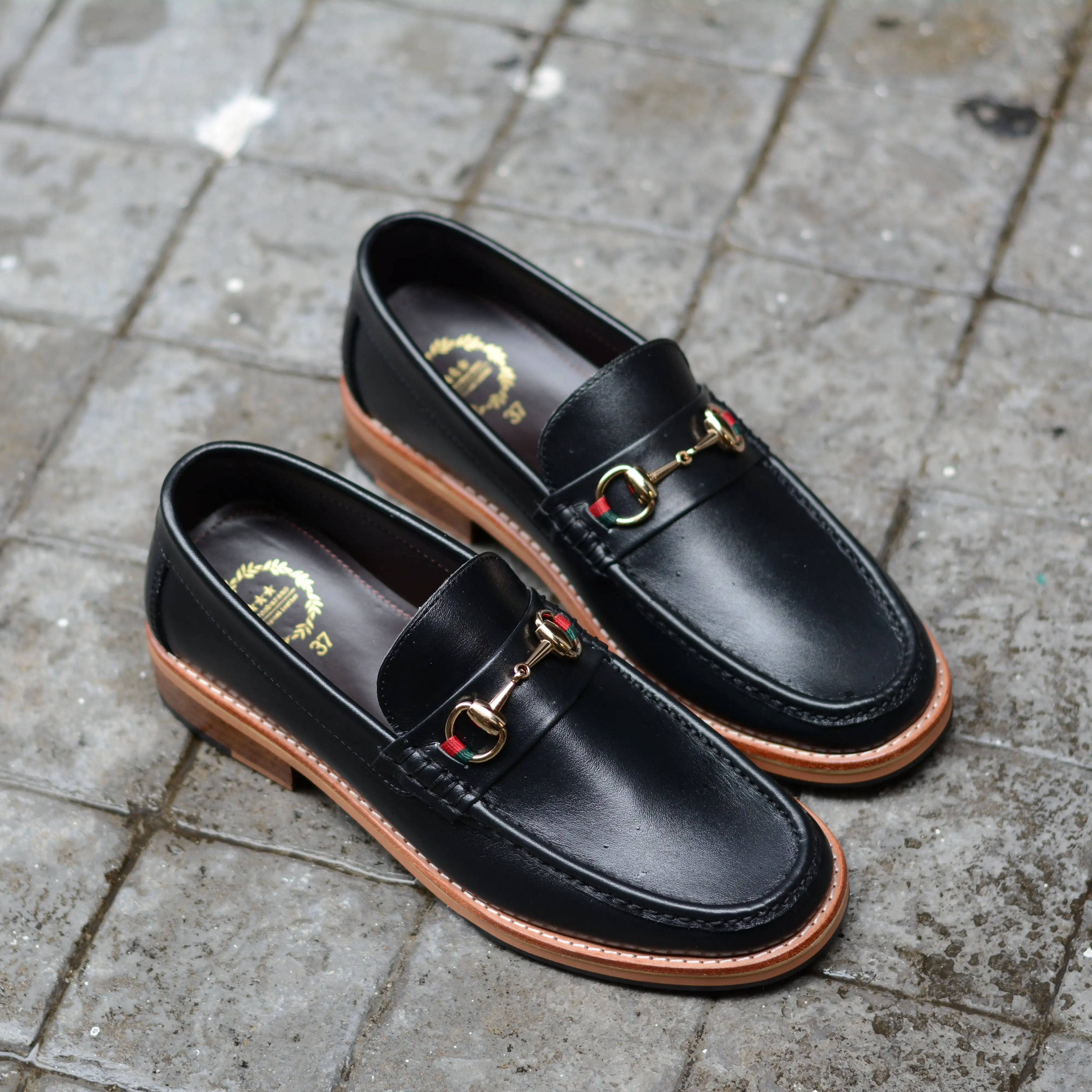 703 Horsebit Loafer MattBlack x Ribbon