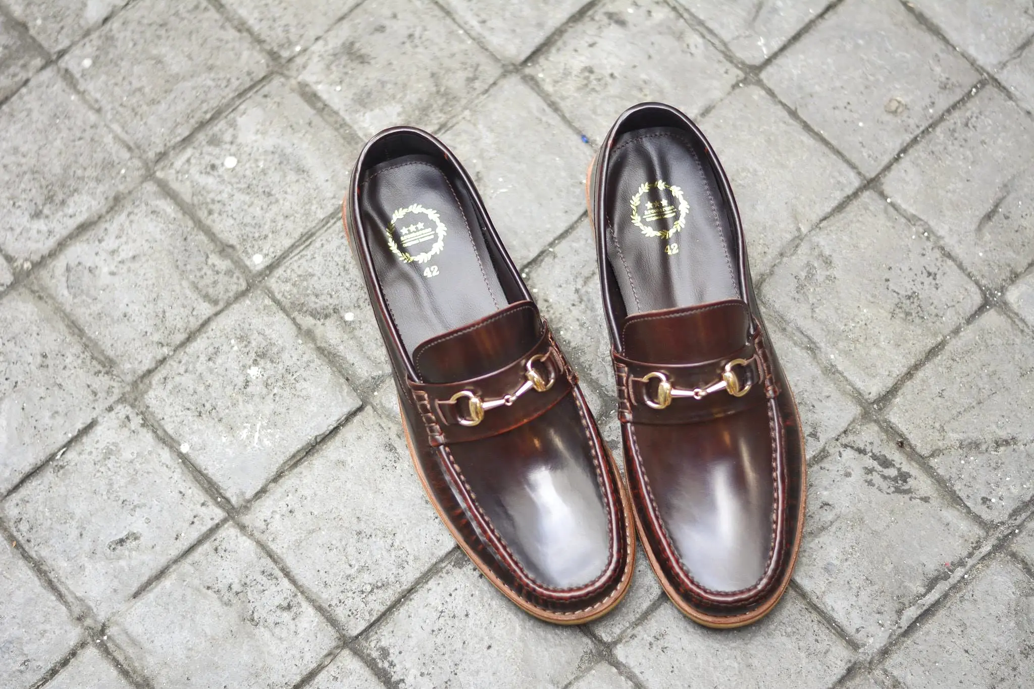 703 Wide Front Horsebit Loafer Burgundy