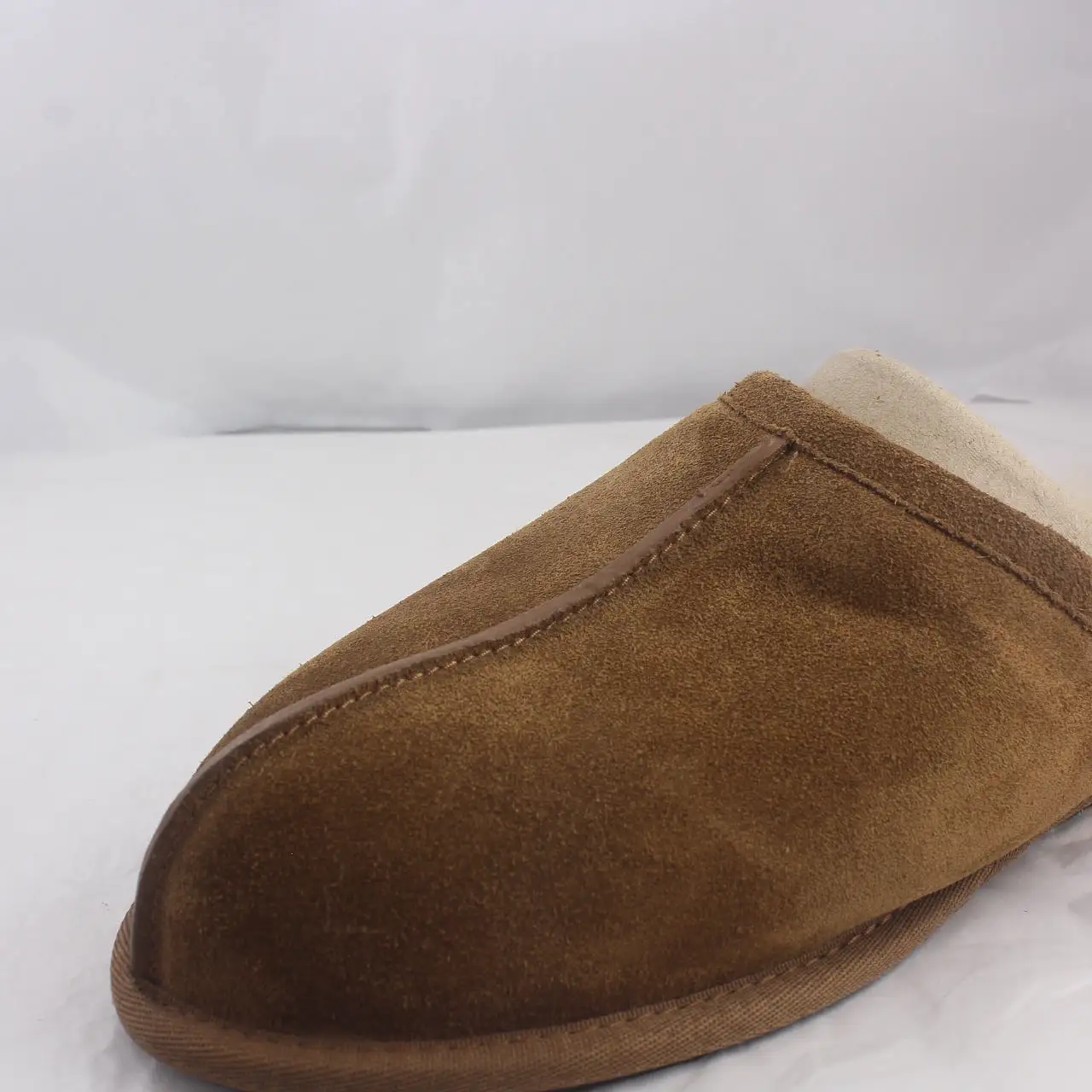 Mens UGG Scuff Slipper Chestnut Suede New