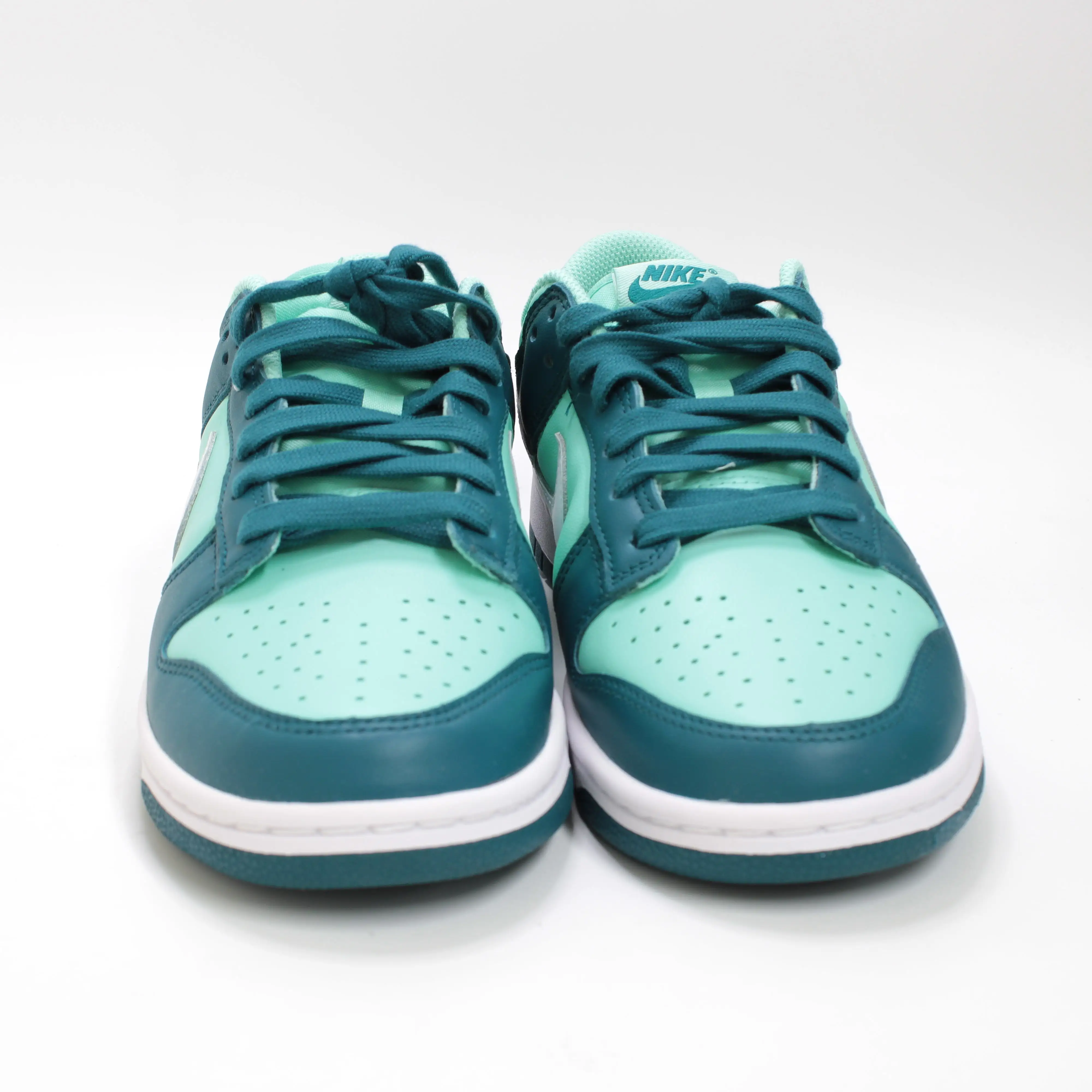 Nike Dunk Low Trainers Geode Teal White Emerald Rise