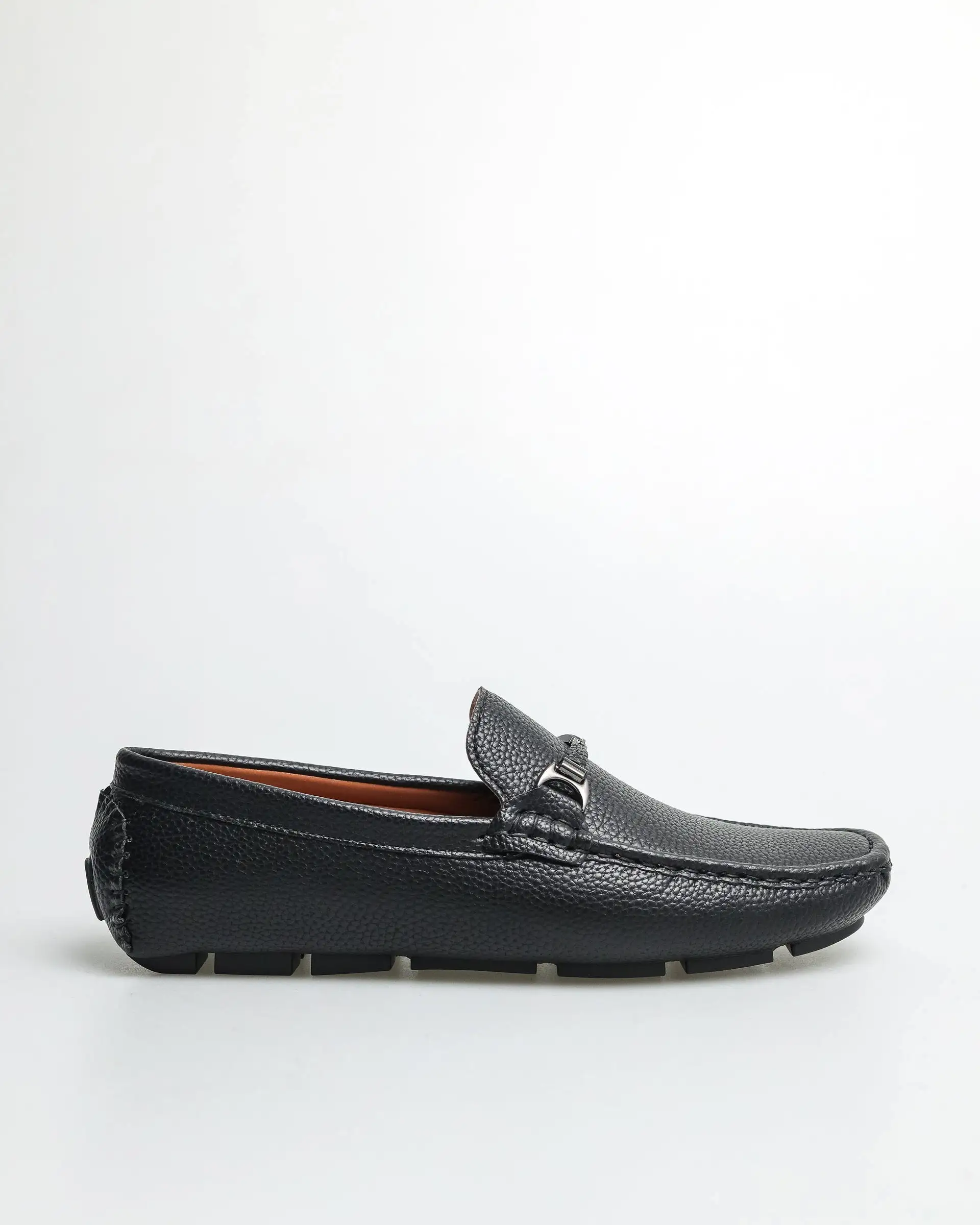 Tomaz C476 Men's Buckle Moccasins (Black)