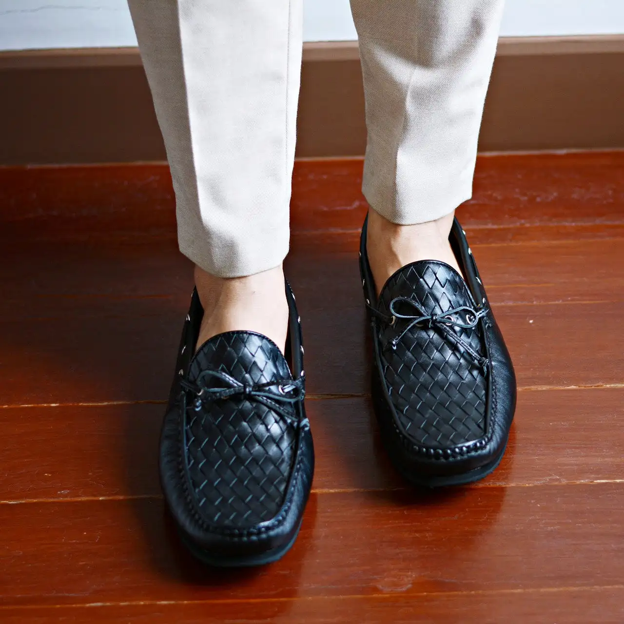 W821 Classic Woven Loafer Matt Black