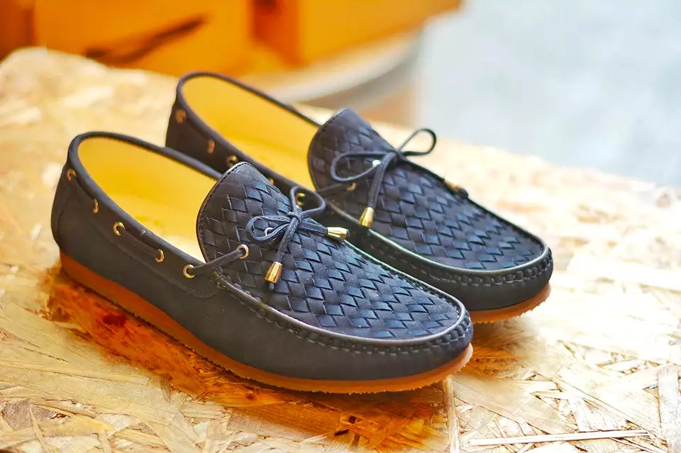 W821 Classic Woven Loafer Nubuck Blue